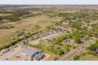 453 S 2nd Street, Krum, TX 76249 - Photo 19