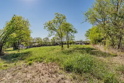 453 S 2nd Street, Krum, TX 76249 - Photo 9