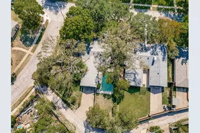 12515 Cedar Bend Drive, Dallas, TX 75244 - Photo 13