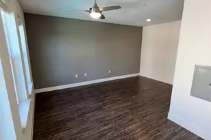 260 Davis St, McKinney, TX 75069 - Photo 9