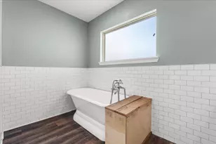 300 E 3rd St, Blooming Grove, TX 76626 - Photo 23