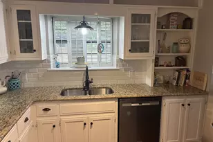590 39th St SE, Paris, TX 75462 - Photo 5