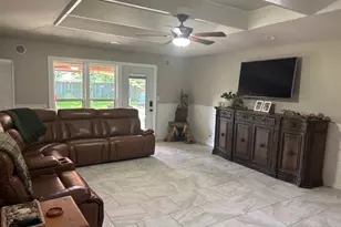 590 39th St SE, Paris, TX 75462 - Photo 11