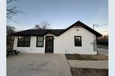 300 Avenue B, Ennis, TX 75119 - Photo 23