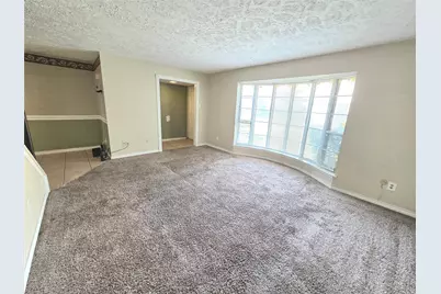 99 W Mountain Creek Drive, Grand Prairie, TX 75052 - Photo 7