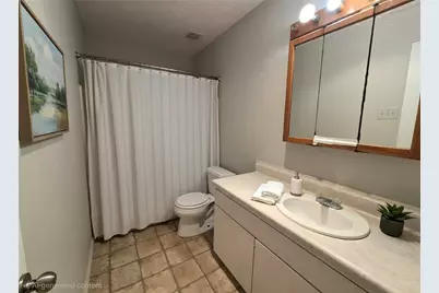 99 W Mountain Creek Drive, Grand Prairie, TX 75052 - Photo 25