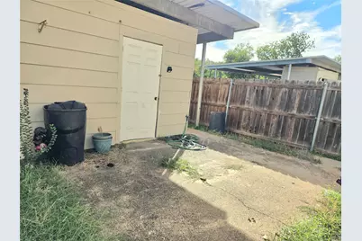 99 W Mountain Creek Drive, Grand Prairie, TX 75052 - Photo 27
