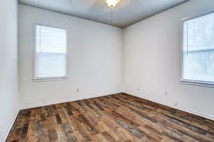 533 NW Lorna St, Burleson, TX 76028 - Photo 19
