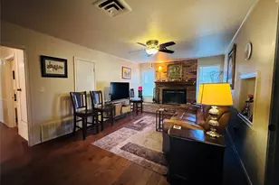 413 Davis Dr, Athens, TX 75751 - Photo 3