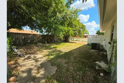 800 Gettysburg Place, Bedford, TX 76022 - Photo 19