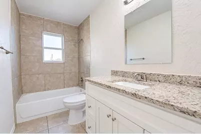 3018 Meadow Creek Court, Grand Prairie, TX 75052 - Photo 19