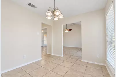 3018 Meadow Creek Court, Grand Prairie, TX 75052 - Photo 13