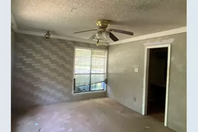 308 Valleyglen Drive, DeSoto, TX 75115 - Photo 15