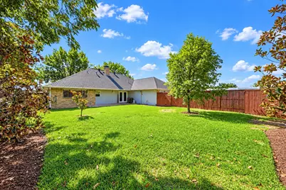 1919 Camden Way, Carrollton, TX 75007 - Photo 17