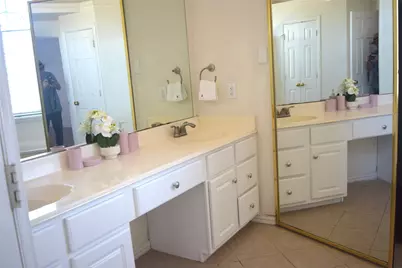 5709 Christy Lane, Haltom City, TX 76137 - Photo 27