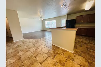 7561 Lazy Spur Boulevard, Fort Worth, TX 76131 - Photo 3