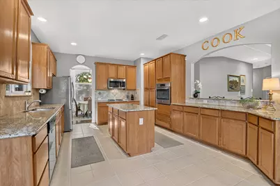 204 Castle Hill Drive, Burleson, TX 76028 - Photo 11