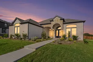 1135 Willow Lk Dr, DeSoto, TX 75115 - Photo 3