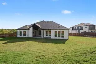 1135 Willow Lk Dr, DeSoto, TX 75115 - Photo 35