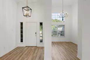 10100 Seville Ct, Waco, TX 76708 - Photo 3