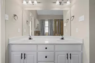 10100 Seville Ct, Waco, TX 76708 - Photo 17