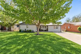 2106 SE 21st St, Mineral Wells, TX 76067 - Photo 1