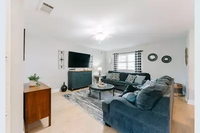 2106 SE 21st St, Mineral Wells, TX 76067 - Photo 9