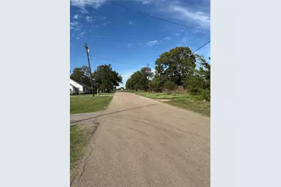 704 Poplar Street, Honey Grove, TX 75446 - Photo 5