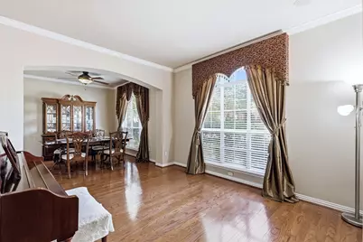 4136 Silverthorne Street, Richardson, TX 75082 - Photo 7