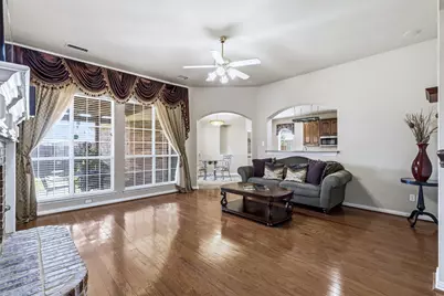 4136 Silverthorne Street, Richardson, TX 75082 - Photo 5