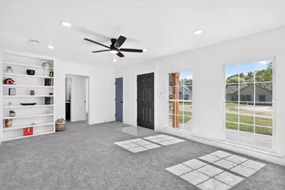 815 E Robert Street, Fort Worth, TX 76104 - Photo 7