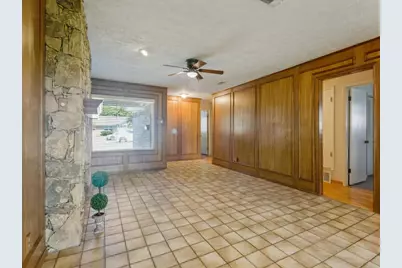 2912 Linden Lea, Irving, TX 75061 - Photo 9