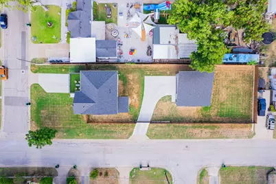 5900 Bertha Lane, Haltom City, TX 76117 - Photo 35