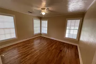 1033 N Lockhart St, Sherman, TX 75092 - Photo 7