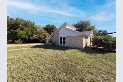 5700 Bermuda Drive, North Richland Hills, TX 76180 - Photo 25