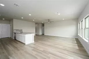 205 Woodhollow Dr, Blue Ridge, TX 75424 - Photo 7