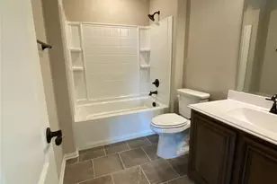 313 Richard St, Burleson, TX 76028 - Photo 15
