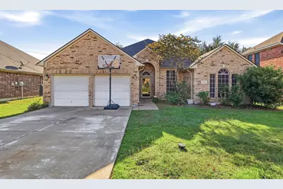 5767 Skinner Way, Grand Prairie, TX 75052 - Photo 1