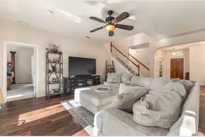 5767 Skinner Way, Grand Prairie, TX 75052 - Photo 9