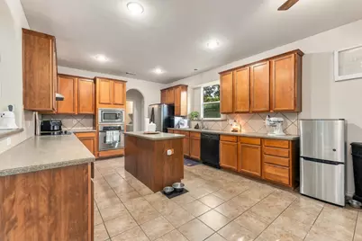 5767 Skinner Way, Grand Prairie, TX 75052 - Photo 13