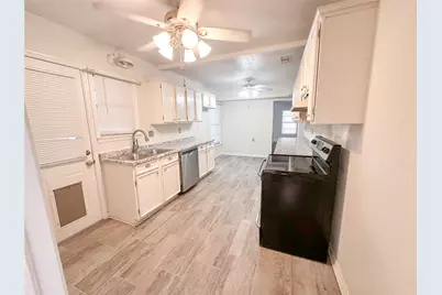 6454 Camp Bowie Boulevard, Fort Worth, TX 76116 - Photo 11