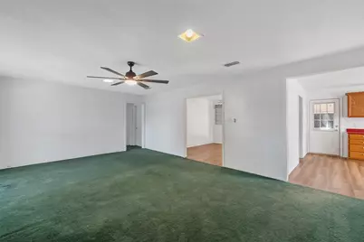 1018 Woodland Dr, Palestine, TX 75801 - Photo 5