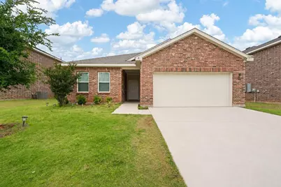 8 Glen Crossings Road, Edgecliff Village, TX 76134 - Photo 3