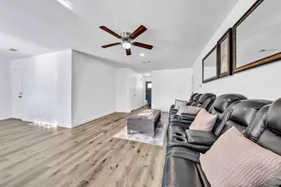 521 Ann Lois Lane, Burleson, TX 76028 - Photo 3
