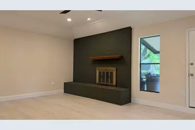 749 James Circle, Burleson, TX 76028 - Photo 15