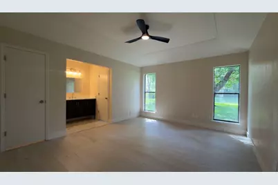 749 James Circle, Burleson, TX 76028 - Photo 9
