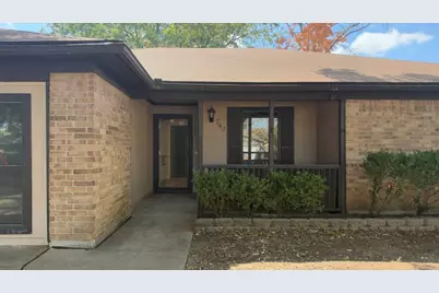 749 James Circle, Burleson, TX 76028 - Photo 3