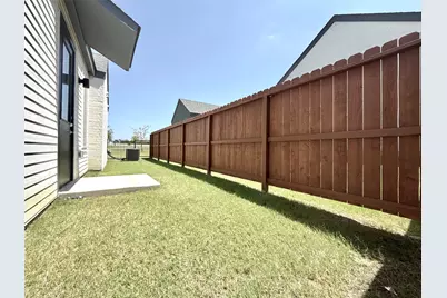 15883 Bear Trap Way #Floorplan A2- Unit 102, Frisco, TX 75033 - Photo 17