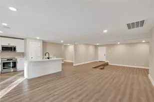 209 W 9th St, Kemp, TX 75143 - Photo 13