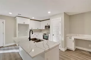 209 W 9th St, Kemp, TX 75143 - Photo 7